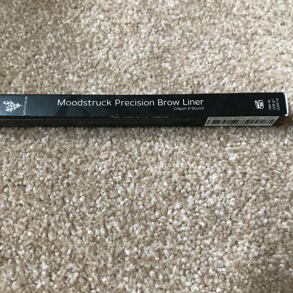 Brow liner in light - NIB